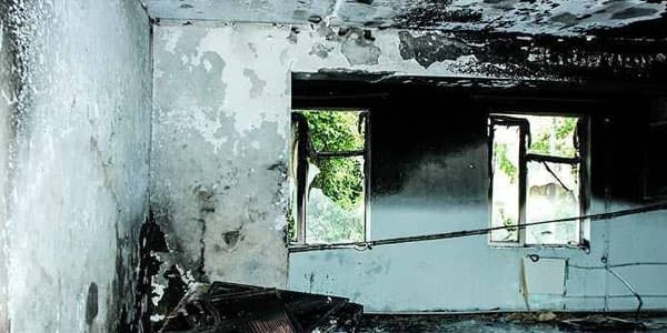 Gəncədə yaşayış evində partlayış: “Qolu, əli, üzü yanmışdı” (FOTO/VİDEO)