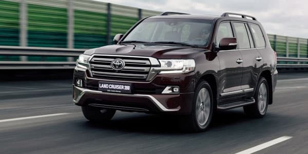 Büdcə təşkilatı son model “Land Cruiser” aldı: 140 min manat xərclənib (FOTOLAR)