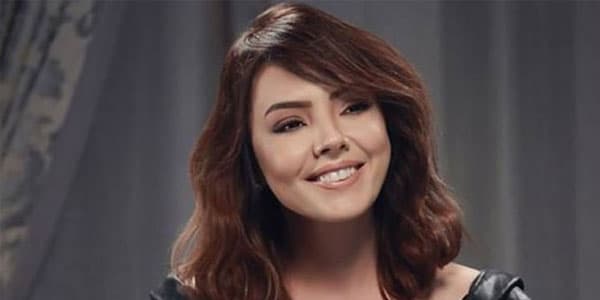 Bakıda Ebru Gündəşin adından dələduzluq edən müğənni həbs edildi (TƏFƏRRÜAT)