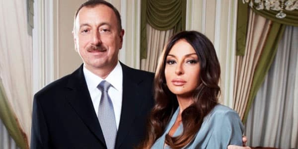 Leyla Əliyeva valideynlərinin xoş gününü belə təbrik etdi (FOTO)