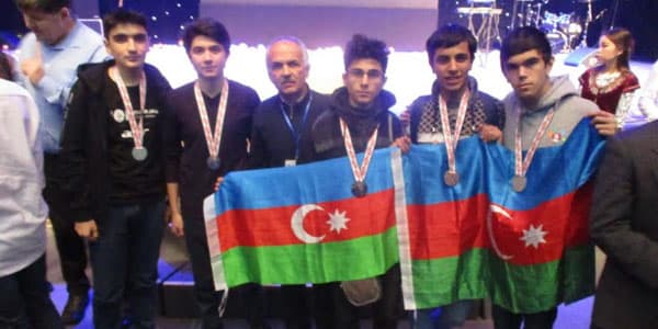 Azercell növbəti dəfə olimpiadaçı şagirdlərə dəstək oldu (R)