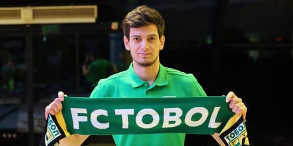 Azərbaycanlı qapıçı rəsmən “Tobol”da
