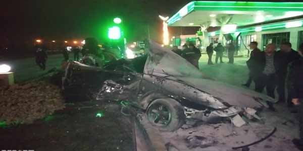 Sumqayıtda maşın yanacaqdoldurma məntəqəsinə çırpıldı: 4 nəfər yaralandı