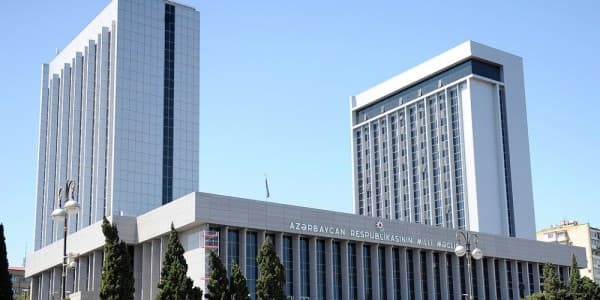 İki deputata yeni vəzifə verildi
