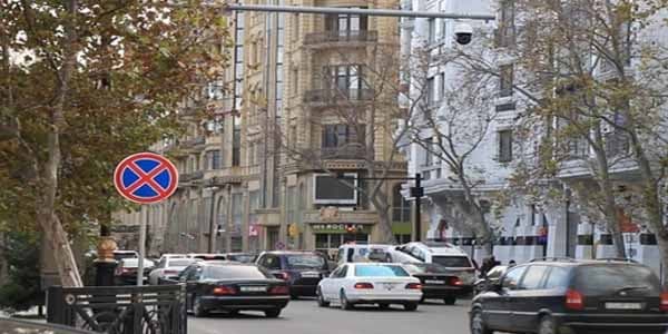 Bakıdakı yol nişanlarına dəyişiklik edildi
