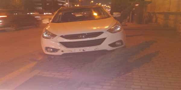 Müğənninin həyat yoldaşı qəza törətdi: avtomobilin nömrəsini çıxarıb apardılar... (FOTOLAR)