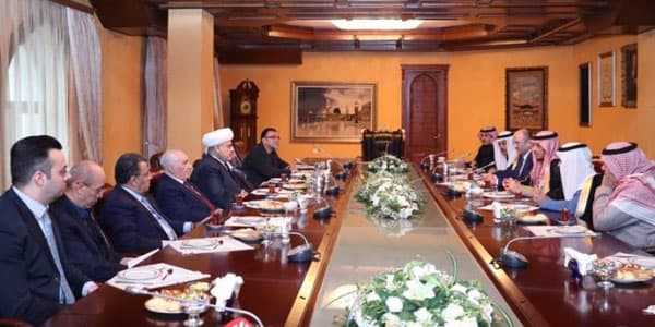 “Ər-Riyad” qəzeti: “Bakıda sünnü və şiələr heyrət doğuracaq şəkildə birgə namaz qılır”