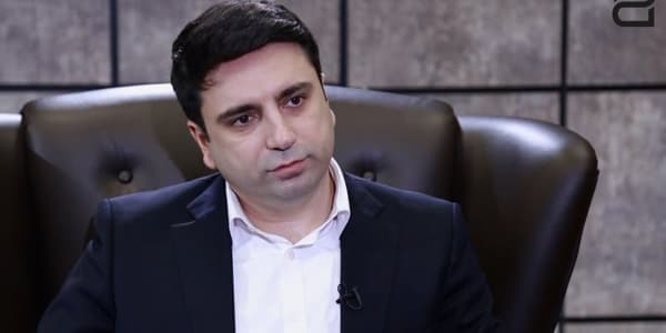 Ermənistan bayrağının dəyişdirilməsi təklif edilib