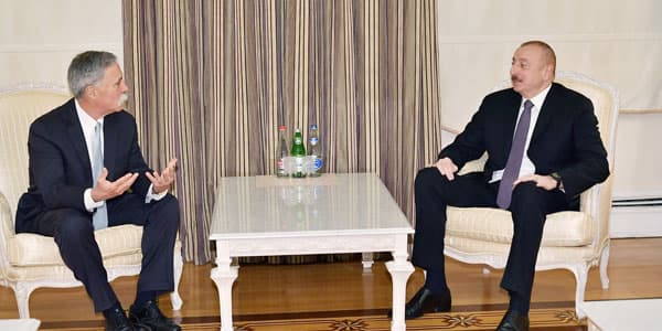 İlham Əliyev Formula-1 Qrupunun baş icraçı direktorunu qəbul edib (FOTO)