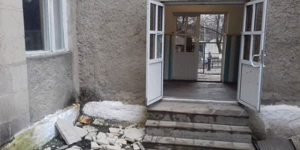 Şamaxıda orta məktəb qəzalı vəziyyətə düşdü (FOTOLAR)