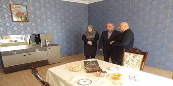 Çingiz Qurbanovun ailəsi yeni evlə təmin olundu (FOTOLAR)