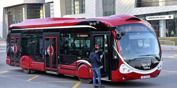 "BakuBus"un avtobusları 3 piyadanı vurub: 1-i ölüb, 2-si yaralanıb