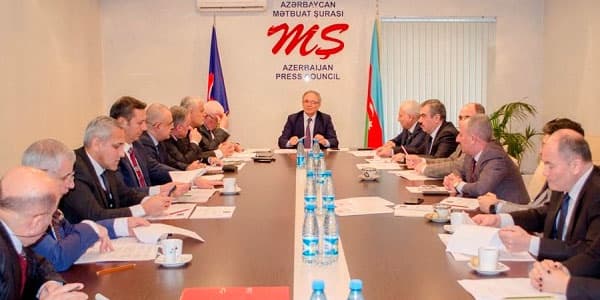 Mətbuat Şurasında iclas: Saytların maliyyələşməsi müzakirə edildi