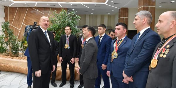 İlham Əliyev: "Bu il ən azı 30 min ictimai iş yaradılacaq"