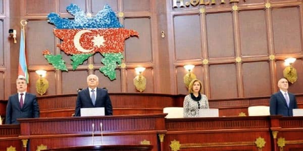 Milli Məclis iclasın vaxtını irəli çəkdi