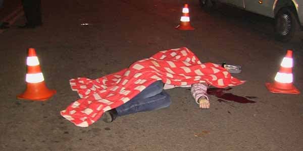 Sərnişin avtobusu yolu keçən qızı vurub öldürdü