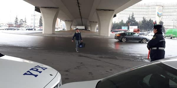 DYP 50-dən çox piyadaya xəbərdarlıq etdi (FOTOLAR)