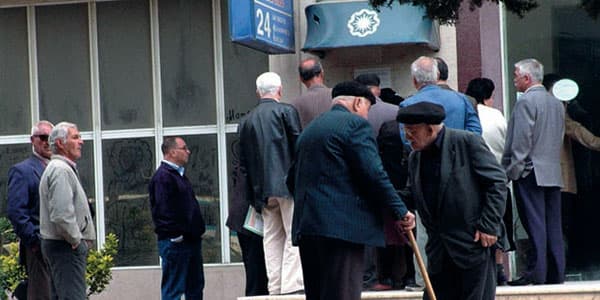 Azərbaycanda pensiya yenə artacaq (RƏSMİ)