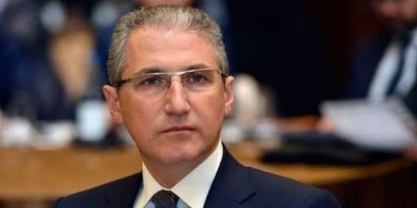 Nazir direktoru işdən çıxardı
