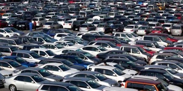 Maşın bazarında durğunluq yaşanır (REPORTAJ)