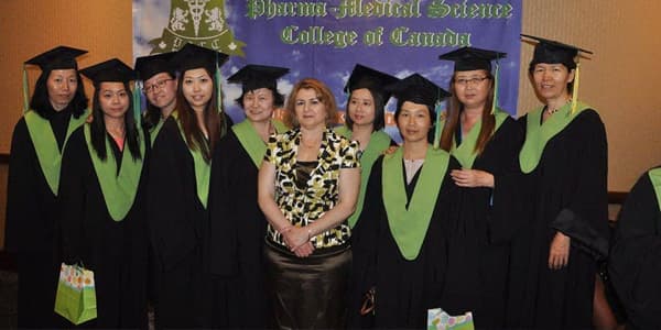 Kanadada yaşayan azərbaycanlı kollec müəllimi