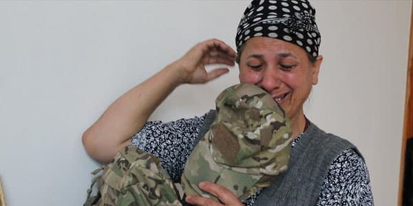 Aprel şəhidimizin anası vəfat etdi (FOTOLAR)