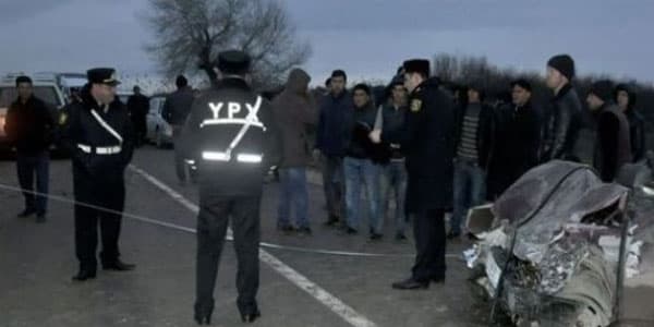 Ucarda faciə: biri hadisə yerində, digəri polis maşınında öldü