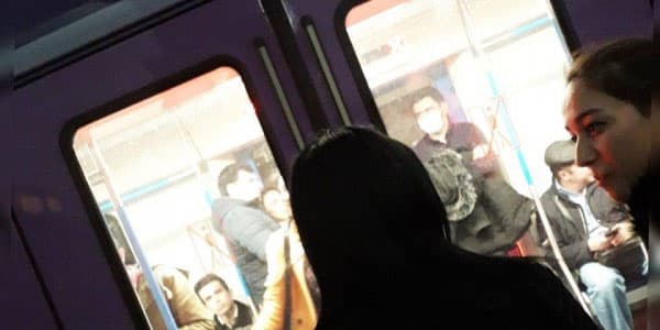 Bakı metrosunda həyacan: qapıları açılmadı, sərnişinlər panikaya düşdü (FOTO/VİDEO)