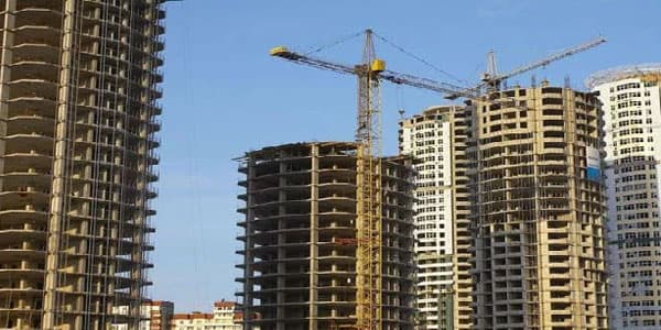 Çoxmərtəbəli binalarda mənzillərin qiyməti ucuzlaşa bilərmi? - RƏSMİ MÜNASİBƏT