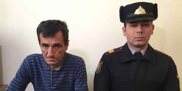 Bakıda silahlı şəxs saxlanıldı (FOTO)