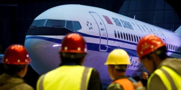 Çin "Boeing" təyyarələri ilə həyata keçirilən səfərləri dayandırdı