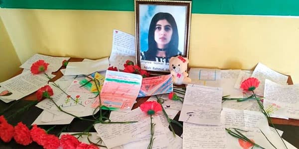 Bakıda 22 yaşlı müəllimə dərs vaxtı dünyasını dəyişdi (FOTOLAR)