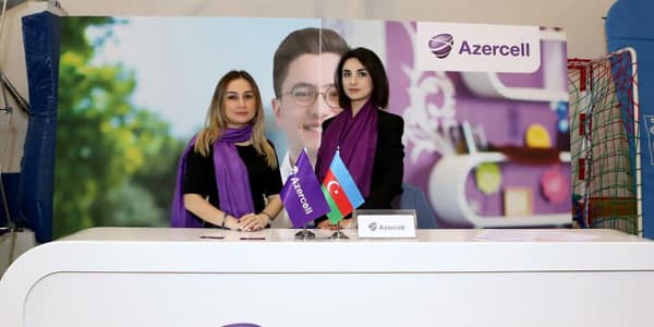 Azercell tələbələrə uğurlu karyera qurmaqda yardımçı olur (R)
