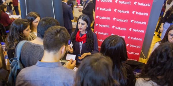 “Bakcell”dən gənclərin məşğulluğunun artırılmasına növbəti töhfə (R)