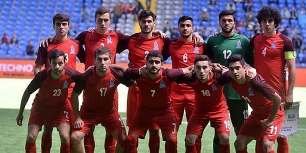 "Beşiktaş"ın iki futbolçusu U-21 millimizdə