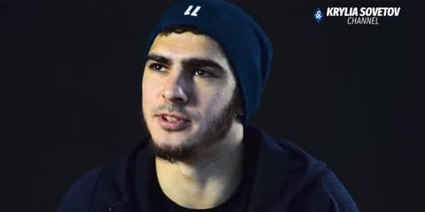 Ramil Şeydayev: "Gündə mütləq 5 dəfə namaz qılıram" (VİDEO)