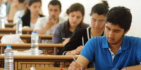 Sabah 30 mindən çox şagird buraxılış imtahanı verəcək