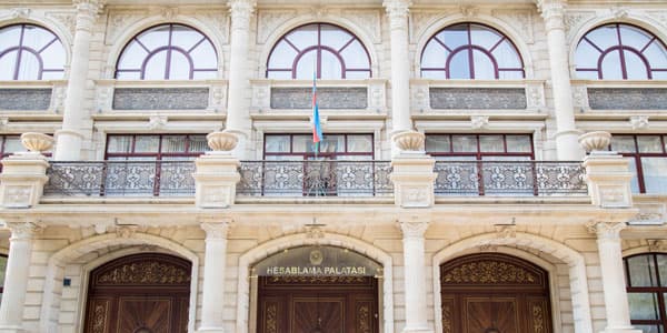 Hesablama Palatasının üzvlərinin maaşı artırılır