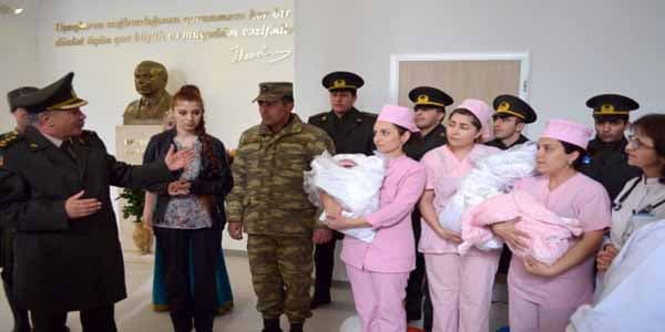 Hərbçi ailəsində 12 illik həsrətdən sonra üçəm dünyaya gəldi (FOTO)