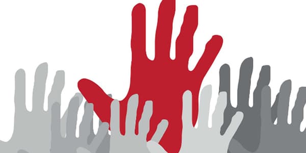 Parlament baş nazir və kabinetini istefaya yolladı