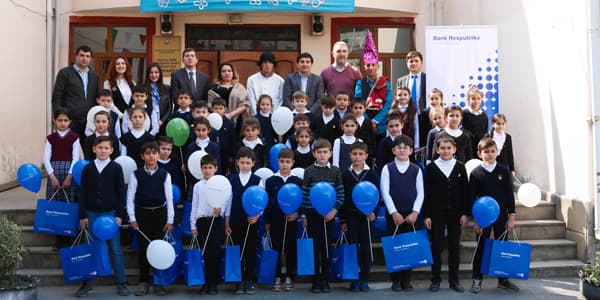 Bank Respublika İnternat məktəbinin şagirdlərinə sevinc bəxş edib (R)