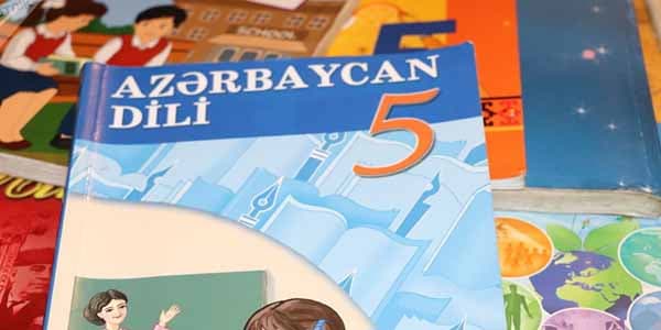 Azərbaycan dili məhvə doğru gedir