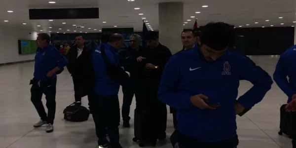 Azərbaycan milli komandası Zaqrebə çatıb (FOTO)