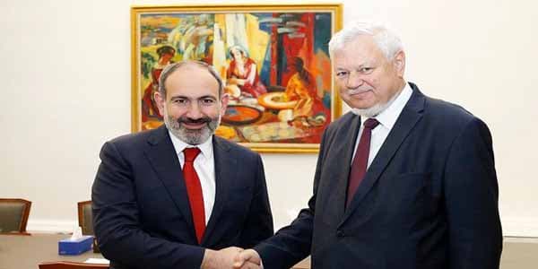Kasprşik Paşinyanla Dağlıq Qarabağ münaqişəsini müzakirə edib