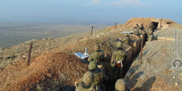 Ermənistanda hərbi hissələrdən birinin əsgərləri üsyan etdi