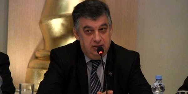 Deputatdan çağırış: “Məmurların biznes fəaliyyətinə imkan verilməməlidir"