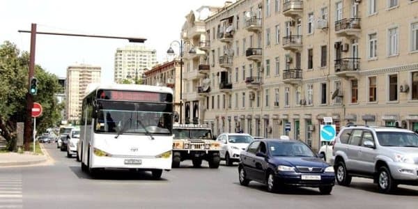 Yanğınla əlaqədar bəzi avtobusların hərəkət istiqaməti dəyişdirildi