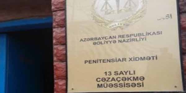 13 saylı həbsxanada məhbusları çarmıxa çəkiblər