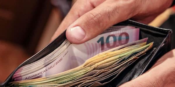Şəhidlərin bir ailə üzvünün 1000 manata qədər bank borcu bağışlanacaq