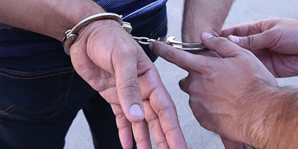 Daha bir məmur həbs edildi: hər ay 70 nəfərin maaşını mənimsəyib